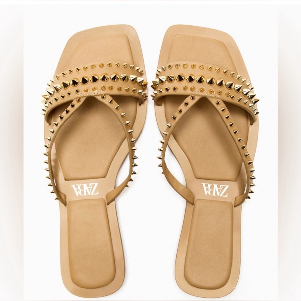 Studded Flat Leather Sandals Gold Beach
